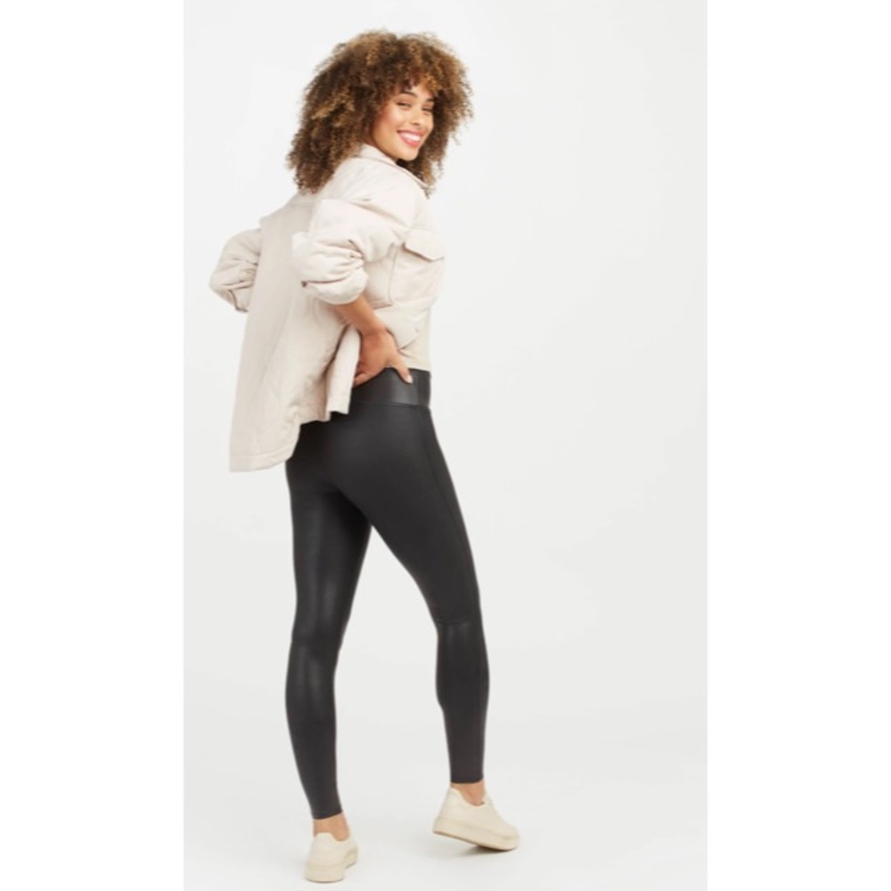 SPANX Faux Leather Leggings, size Large Petite